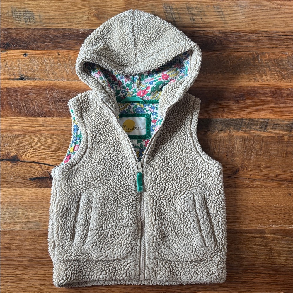 Mini Boden Sherpa beige hooded vest size 3-4Y
